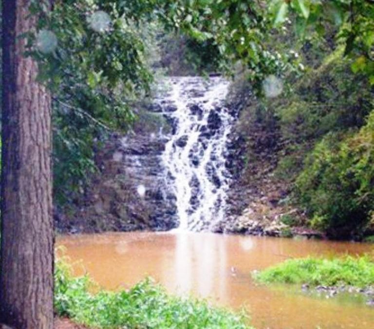Cachoeira em Canhada Grande