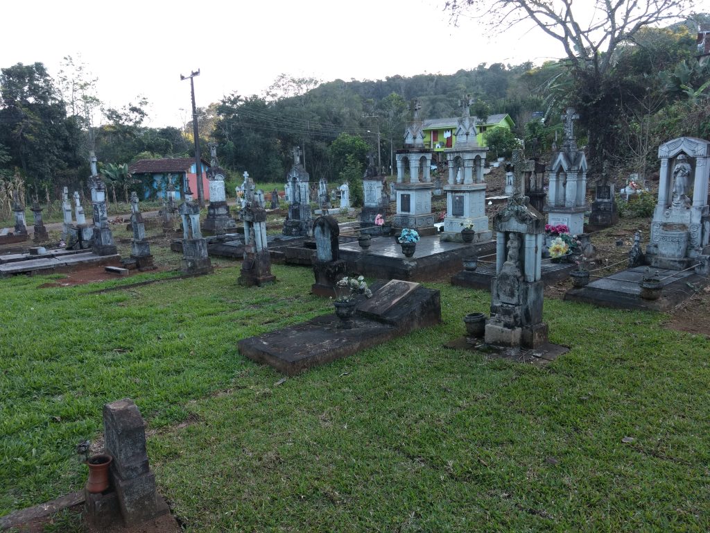 cemitério (6).jpg
